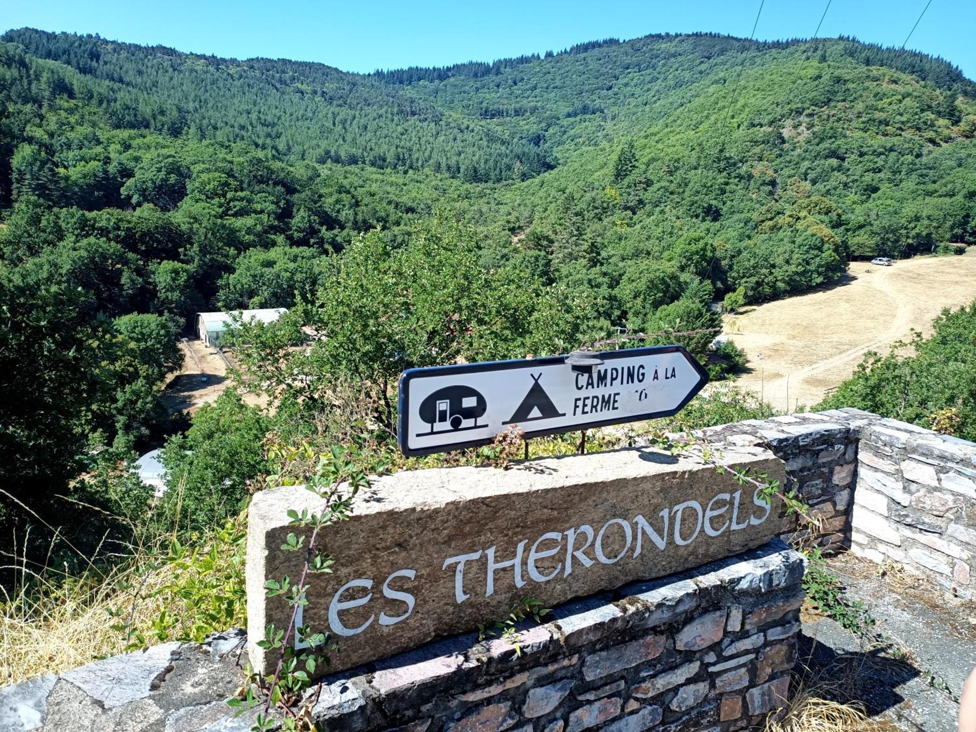 Ferme Les Therondels Saint-Pons-de-Thomieres 外观 照片